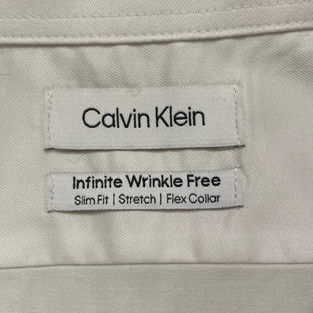 Calvin Klein White Dress Shirt Men's Size 17.5/34-35 XL - Picture 4 of 9